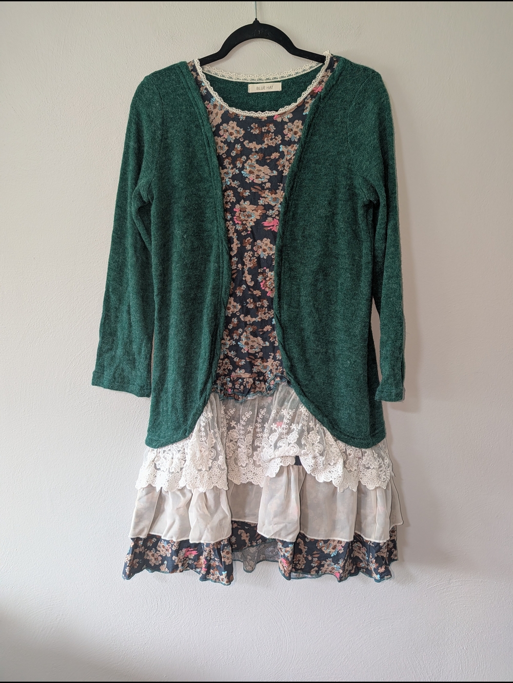L Green Open Dress with Floral Lace Dress